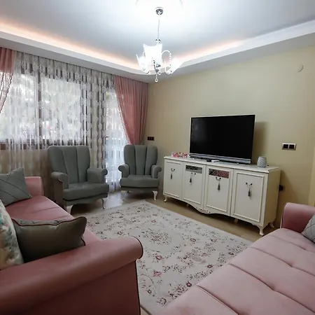 Apartment Glade Daily Weekly Rentals!